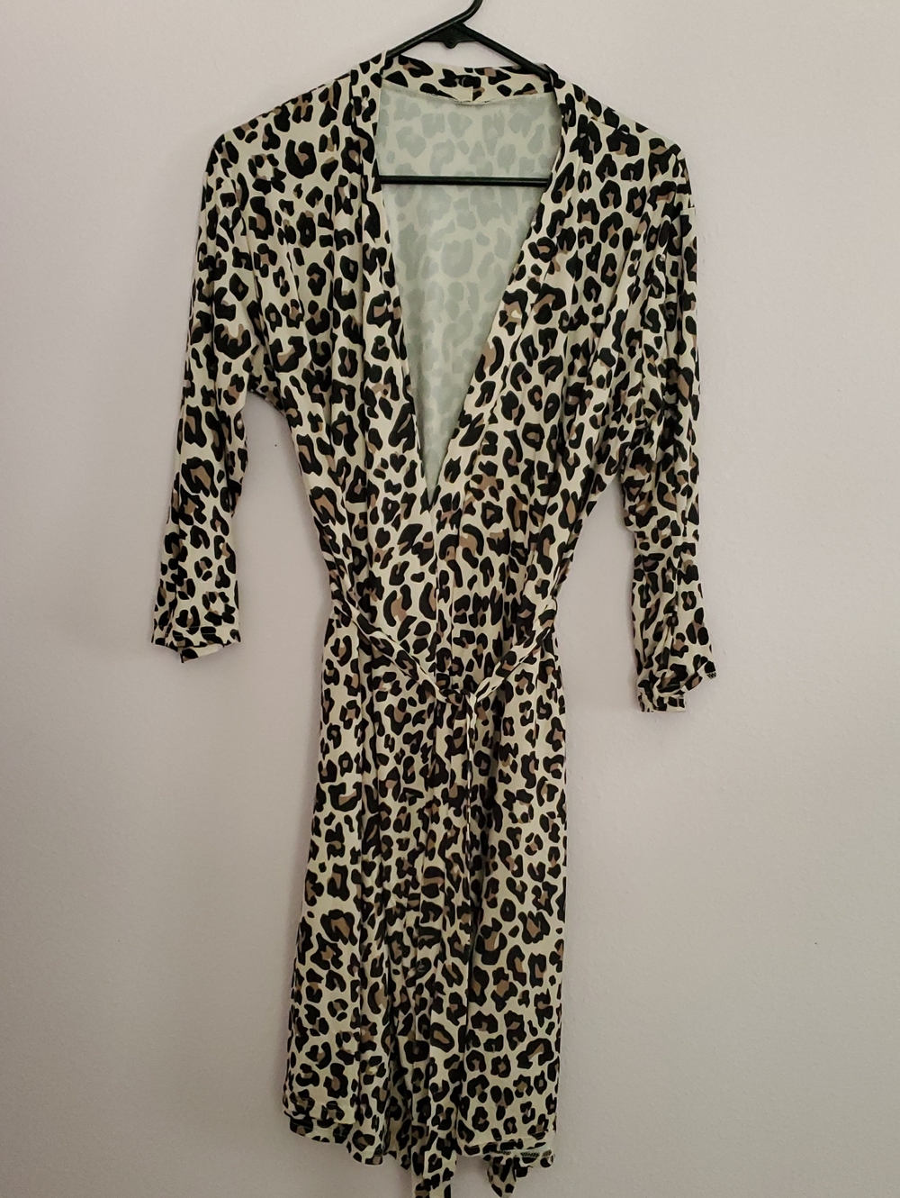 Maternity Postpatum Leopard Rob & Swaddle